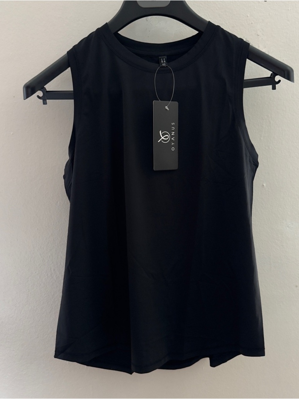 Black Sleeveless Crewneck Tank athletic women Active